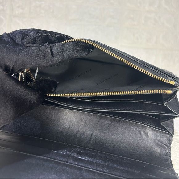 Burberry Pebbled Plaid Navy Leather Blue Wallet - Picture 13 of 16
